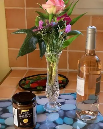 Les Muriers לאגורס