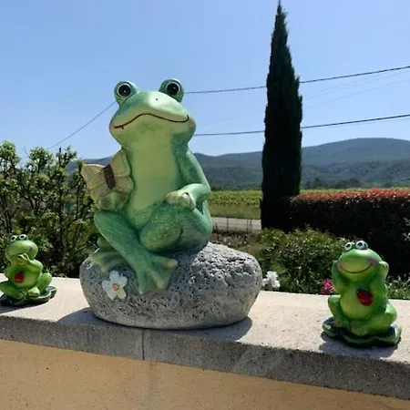 Les Muriers * לאגורס